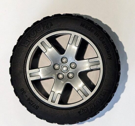 Rezerves ritenis Land Rover automašīnai BRUDER (42564)